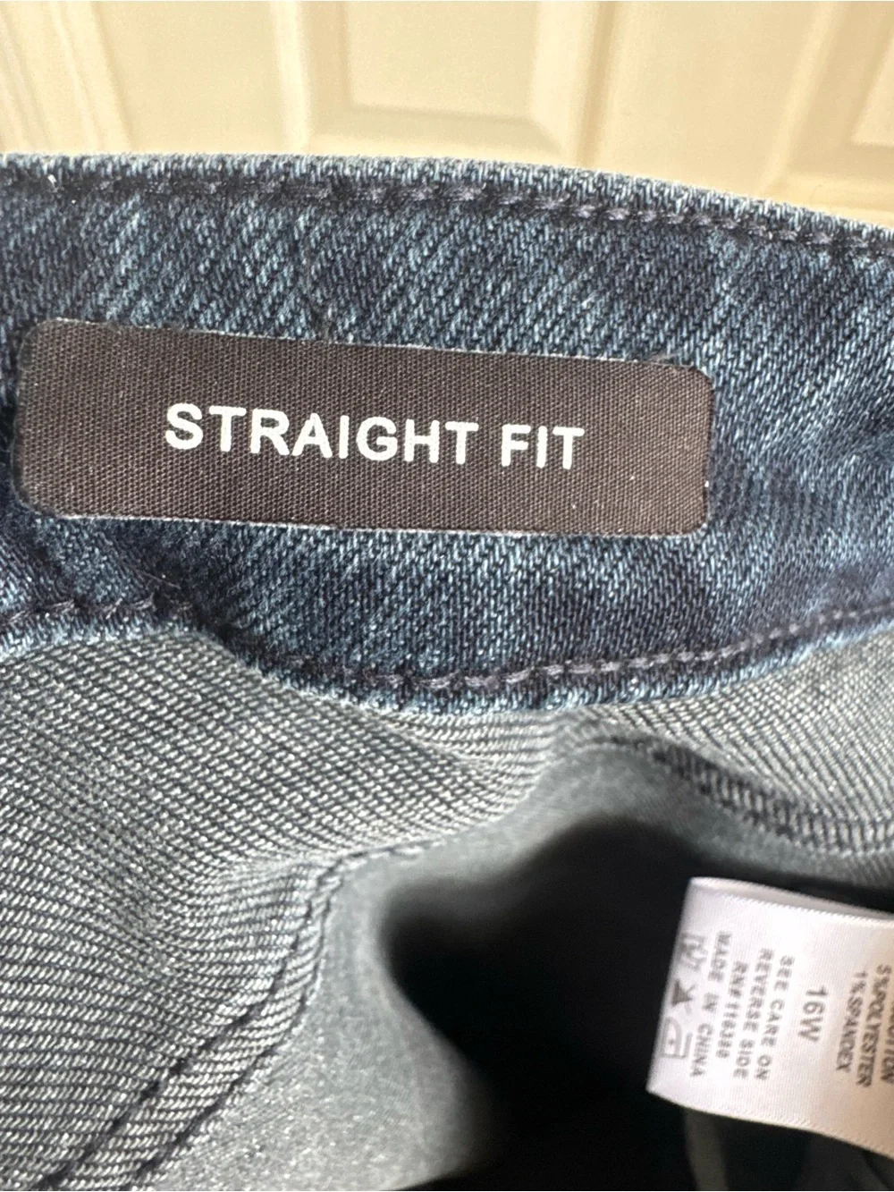 Judy Blue Straight Fit Jeans